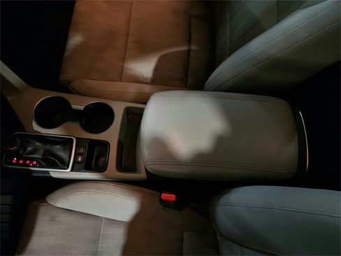 Used 2020 Kia Sportage LX image 12