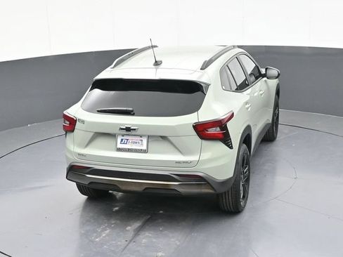 New 2026 Chevrolet Trax ACTIV w/ Driver Confidence Package FWD image 57