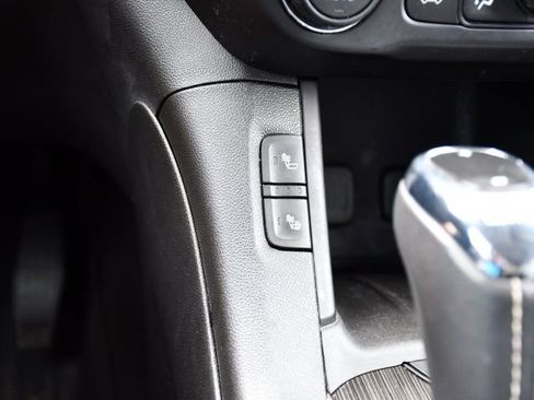 Used 2018 GMC Acadia SLT FWD image 19