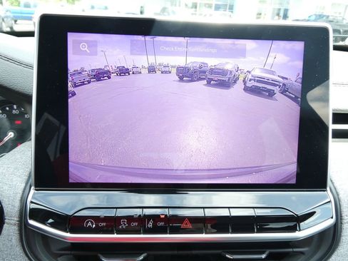 Used 2023 Jeep Compass Latitude w/ Sun and Sound Group AWD/4WD image 32