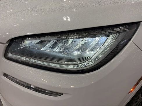 Used 2022 Lincoln Corsair Reserve w/ Equipment Group 201A image 13