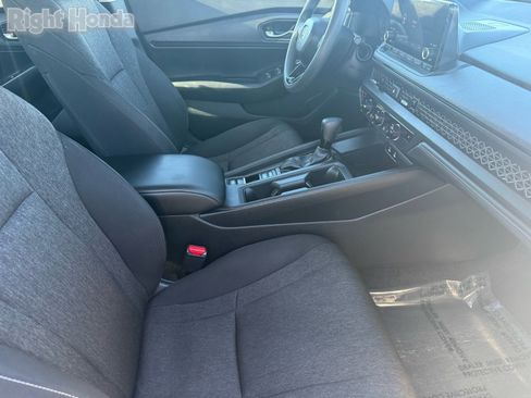 Used 2023 Honda Accord EX image 30