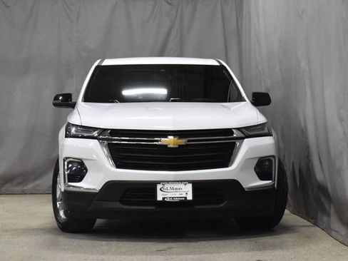 Used 2022 Chevrolet Traverse LS image 5