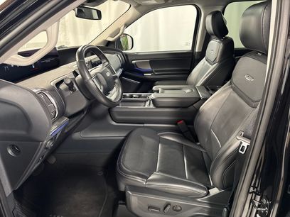 Used 2025 Ford Expedition Platinum