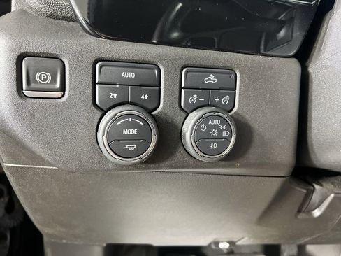 Certified 2022 Chevrolet Silverado 1500 RST image 17