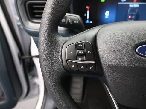 New 2025 Ford Maverick XL image 7