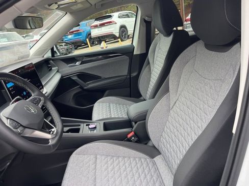 New 2026 Volkswagen Tiguan S image 8