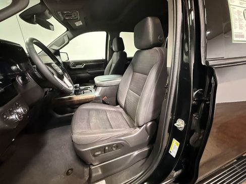 Used 2023 GMC Sierra 1500 Elevation w/ Preferred Package image 11