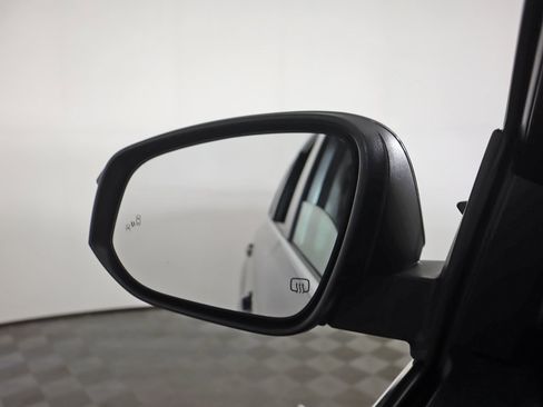 Used 2018 Toyota Highlander Limited image 39