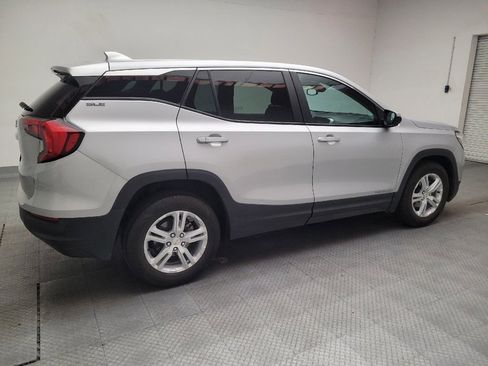 Used 2021 GMC Terrain SLE image 10