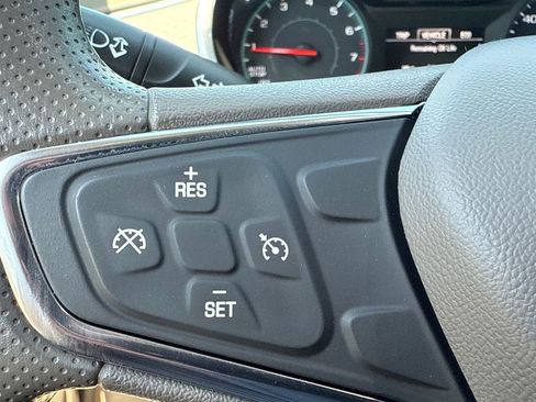 Used 2021 Chevrolet Malibu LT image 29