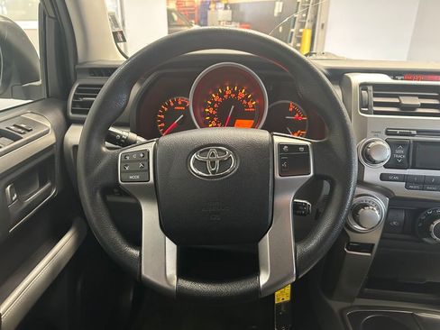 Used 2011 Toyota 4Runner SR5 image 10