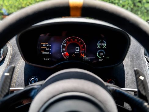 Used 2019 McLaren 600LT RWD image 58