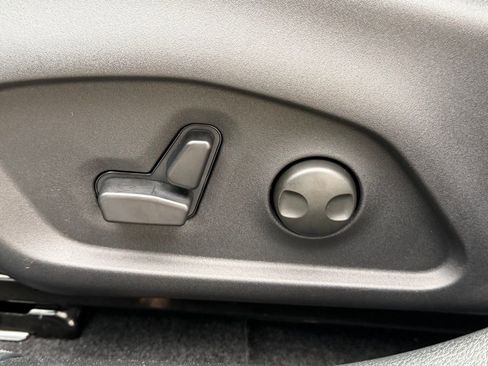 New 2026 Jeep Compass Limited w/ Sun, Sound & Navigation Group image 16