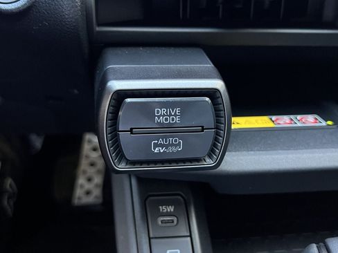 Used 2026 Toyota RAV4 AWD Plug-in Hybrid image 19