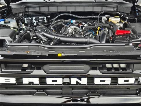 New 2025 Ford Bronco Outer Banks image 17