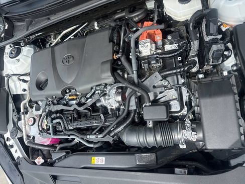 Used 2025 Toyota Camry SE FWD image 36