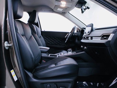 Used 2024 Mitsubishi Outlander SEL image 31