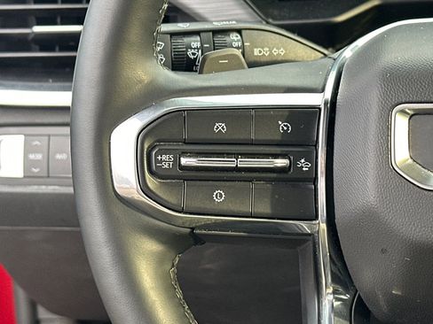 Used 2024 GMC Acadia Elevation image 25