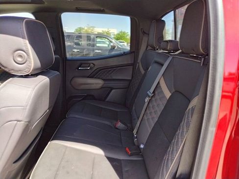 Used 2024 GMC Canyon Denali AWD/4WD image 10