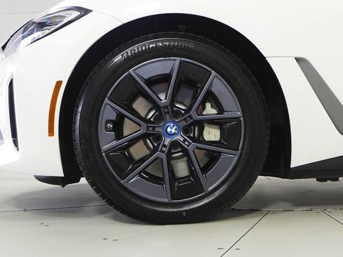 Certified 2023 BMW i4 eDrive35 RWD image 5