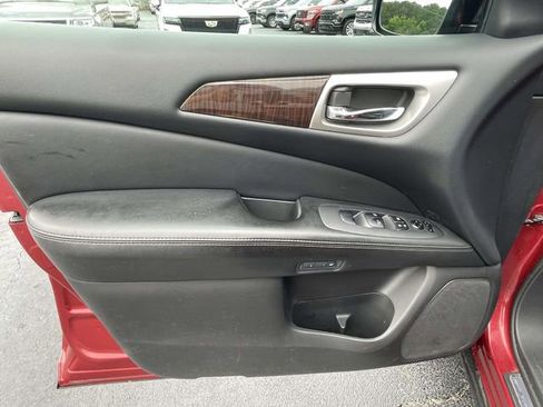 Used 2014 Nissan Pathfinder SL w/ SL Premium Package FWD image 15