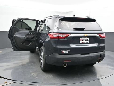 Used 2020 Chevrolet Traverse LT w/ LT Premium Package FWD image 54