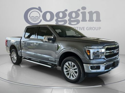 Used 2025 Ford F150 Lariat w/ Equipment Group 501A Mid AWD/4WD image 7