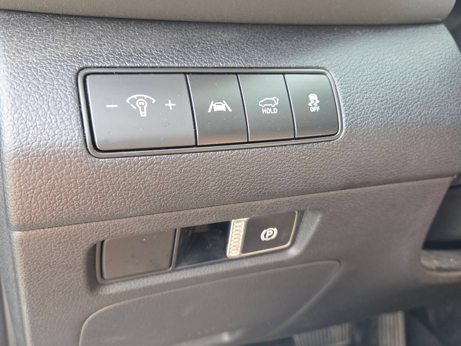 Used 2023 Hyundai Santa Fe SEL FWD image 29