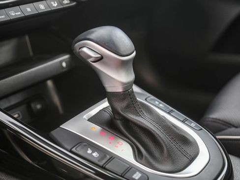 Used 2022 Kia Forte GT-Line w/ GT-Line Premium Package image 24