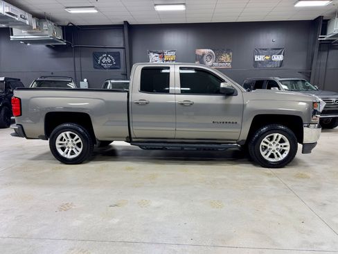 Used 2017 Chevrolet Silverado 1500 LT w/ All Star Edition RWD image 6