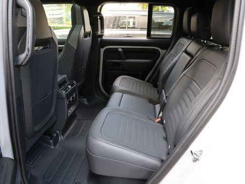 New 2026 Land Rover Defender 110 OCTA AWD/4WD image 19