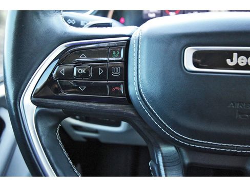 Used 2021 Jeep Grand Cherokee L Overland w/ Luxury Tech Group IV image 18