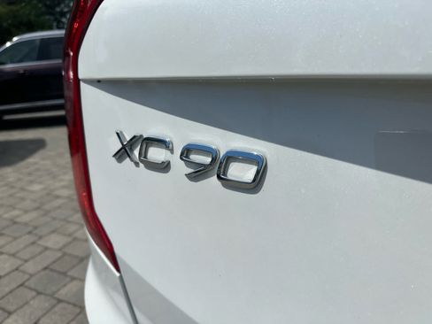 Used 2025 Volvo XC90 B5 Core w/ Protection Package Premier AWD/4WD image 31
