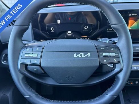 Certified 2025 Kia K4 EX FWD image 28