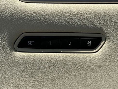 New 2026 Cadillac XT5 Premium Luxury FWD image 17