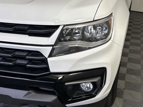 Used 2022 Chevrolet Colorado LT w/ LT Convenience Package image 9