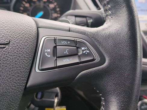 Used 2017 Ford Escape SE w/ Equipment Group 201A image 28