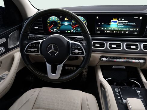 Used 2022 Mercedes-Benz GLS 450 4MATIC image 24