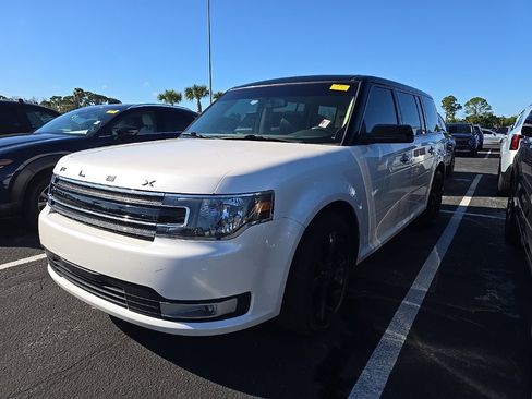 Used 2018 Ford Flex SEL w/ Equipment Group 202A image 3