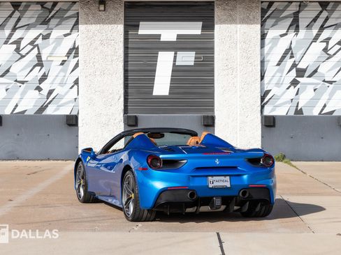 Used 2019 Ferrari 488 Spider image 12