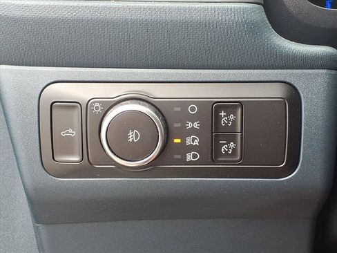Used 2025 Ford Maverick Lobo AWD/4WD image 18