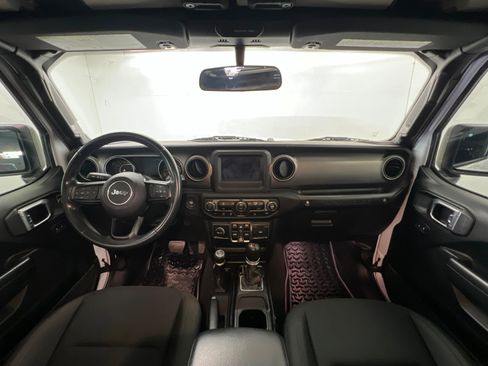 Used 2019 Jeep Wrangler Unlimited Sport S AWD/4WD image 9