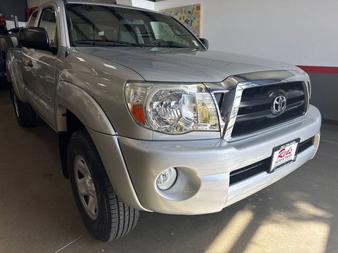 Used 2005 Toyota Tacoma PreRunner image 48