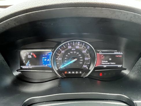 Used 2018 Ford Explorer XLT w/ Equipment Group 201A AWD/4WD image 21
