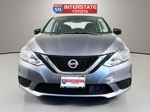 Used 2018 Nissan Sentra S w/ S Midnight Style Package FWD image 2