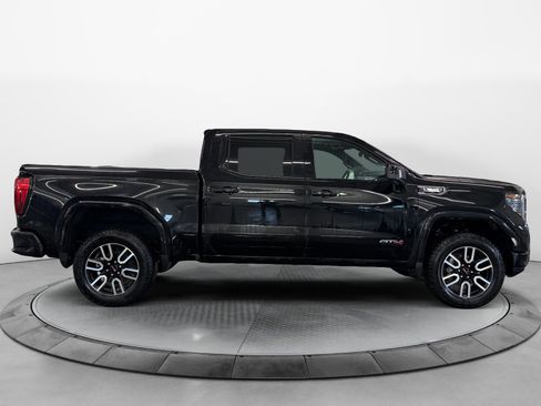Used 2025 GMC Sierra 1500 AT4 w/ Technology Package image 2