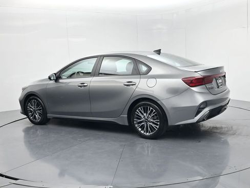 Used 2022 Kia Forte GT-Line w/ GT-Line Premium Package FWD image 5