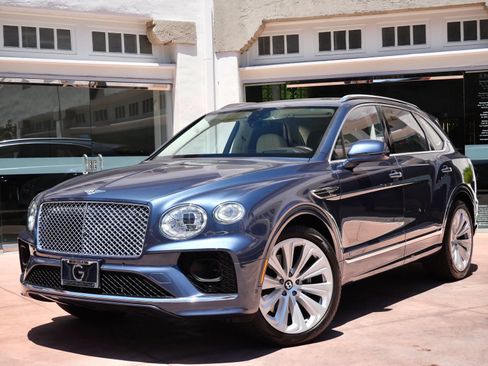 Used 2021 Bentley Bentayga AWD/4WD image 10