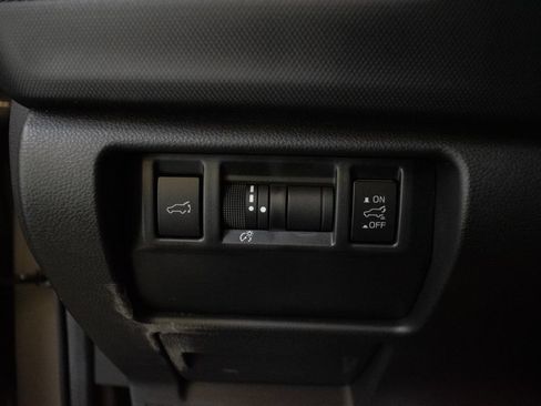 Used 2026 Subaru Forester Premium AWD/4WD image 18